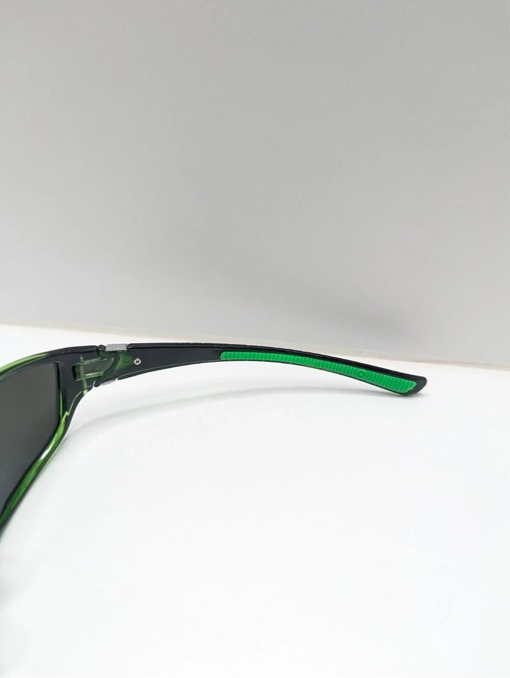 High Definition Blue Mirrored Polarized Wraparound Sports Unisex Sunglasses